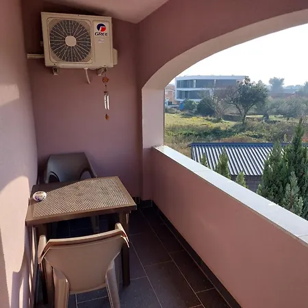 Lejlighed Moderne In Mit Terrasse, Grill Und Garten